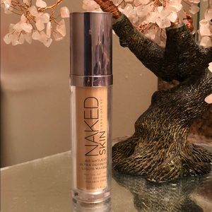 URBAN DECAY Foundation